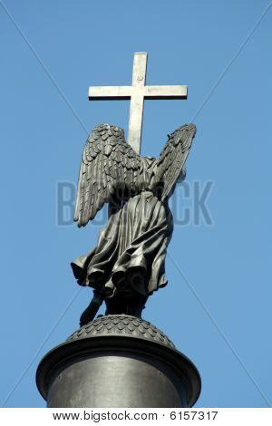 Anioł na kolumna Aleksandrowska