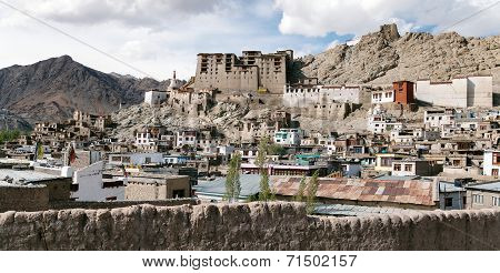 Leh Palace - Ladakh - Jammu And Kashmir - India