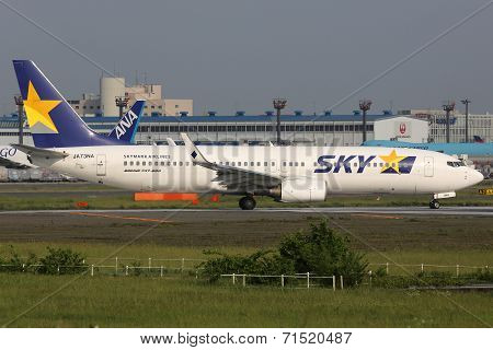 Skymark Airlines Boeing 737-800 In Tokyo Narita