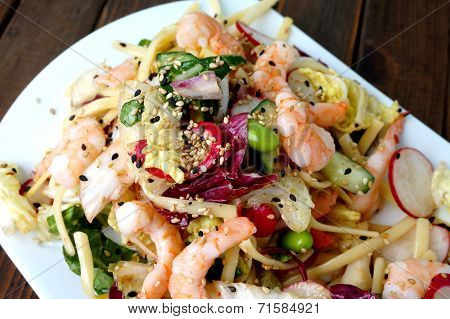 Delicious Summer Prawn And Noodles Salad