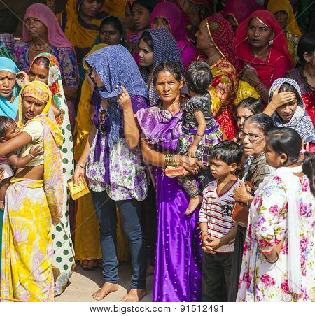 Indian Women Queue Up For Entrance To The Yearly Prozession