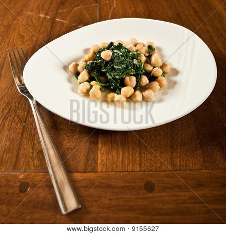 Alimentos y bebidas