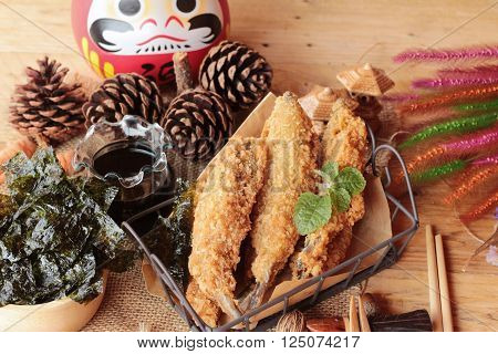 shishamo fried with sause is a delicious