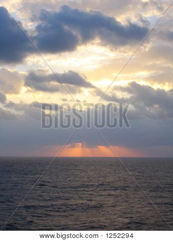 Solnedgang Over Atlanten