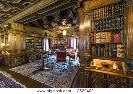 Study Room With Book Shelves