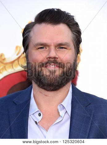 LOS ANGELES - MAR 28:  Tyler Labine arrives to the 