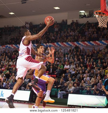 Bc Krasnye Krylia Forward Demetris Nichols (8) Gets To The Rim
