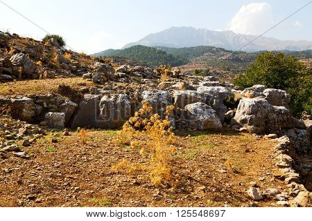 From The Hill In Asia  Architecture Ruins And Nature