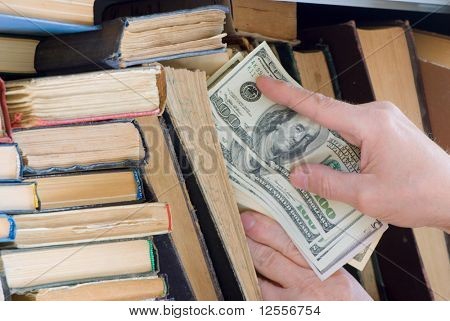 บันทึกคั่นในร้อยเหรียญ