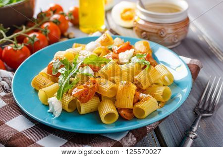 Rigatoni Pasta With Mozzarella And Tomato