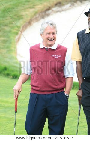 제 9 회 연례 마이클 더글라스와 친구 연예인 골프에서 팔 로스 버디 스-4 월 29: 마이클 더글러스 