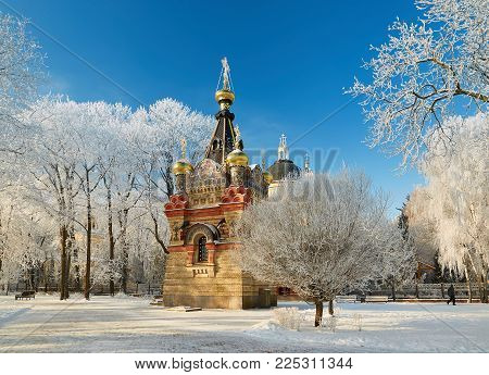 Gomel, Belarus - January 23, 2018: Shrine At The Cathedral Of Peter And Paul In The City Park In Icy