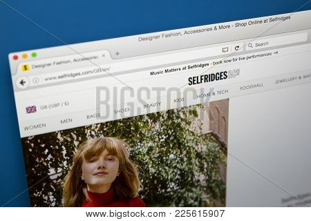 London, Uk - August 10th 2017: The Homepage Of The Official Website For Selfridges, The High-end Dep