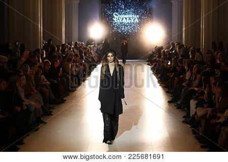 Ukrainian Fashion Week Fw18-19: Collection By Lyalya Sogomonyan