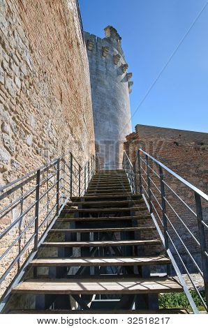 Hrad Lucera. Puglia. Itálie.
