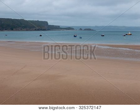 Tenby Wales Beach Harbour Town Outside Overcast Cloudy Day