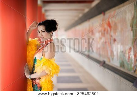 Women Model From Thailand In China Dress