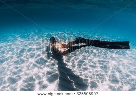 Naked Woman Freediver Image & Photo (Free Trial) | Bigstock
