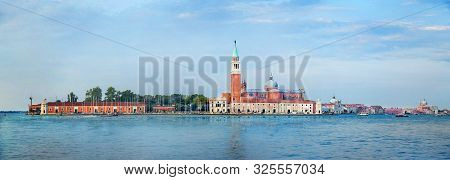 Panorama Of Venice Islannd And Grand Channel