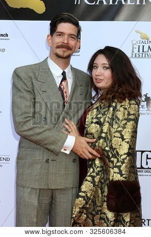 LOS ANGELES - SEP 28:  Idan Menin, Laura Menin at the 2019 Catalina Film Festival - Saturday at the Catalina Bay on September 28, 2019 in Avalon, CA