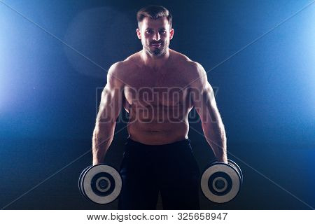 Muscular Bodybuilder Image & Photo (Free Trial) Bigstock