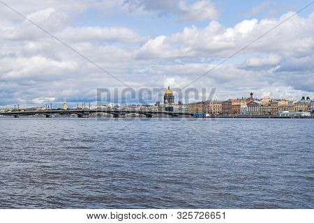 Saint Petersburg, Russia - August 3, 2019: River Bolshaya Neva With Its Angliyskaya Embankment (engl