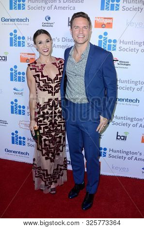 LOS ANGELES - SEP 28:  Kelsey Porter, Scott Porter at the 5th Annual FreezeHD Gala at the Avalon Hollywood on September 28, 2019 in Los Angeles, CA