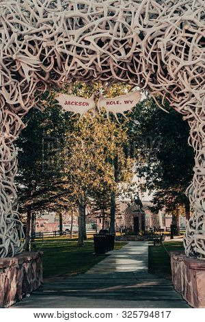 Jackson, Wyoming, Usa - August 17, 2019: Elk Antler Arch With The Moose Antler Sign Welcoming Visito