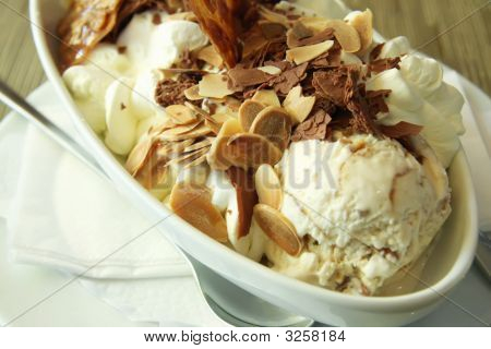 Ice Cream Sundae