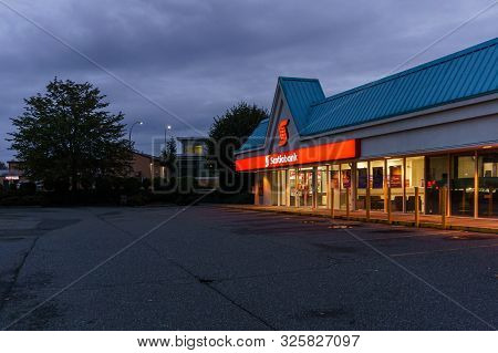 Surrey, Canada - September 23, 2019 Group Of Strip Mall Stores Scotiabank.