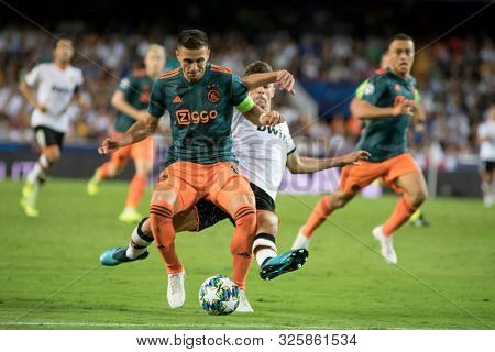 VALENCIA, SPAIN - OCTUBER 2: Tadic with ball during UEFA Champions League match between Valencia CF and AFC Ajax at Mestalla Stadium on Octuber 2, 2019 in Valencia, Spain