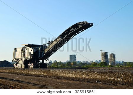 Cold Milling Machines Are Used For The Quick, Highly Efficient Removal Of Asphalt And Concrete Pavem