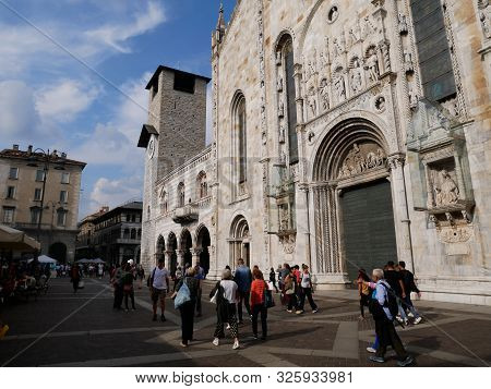 28 September 2019-como-italy-view Of Piazza 