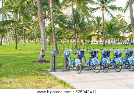 Miami, Usa - September 11, 2019: Blue Citibike Shared Bicycles For Rent Are Lined Up In South Beach 