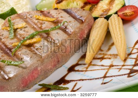 Grillet tun bøf