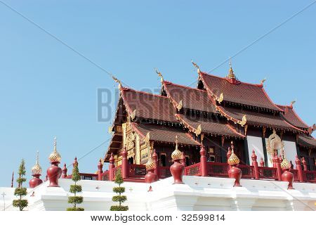 Horkumluang Gold linna Chiangmai Thaimaa