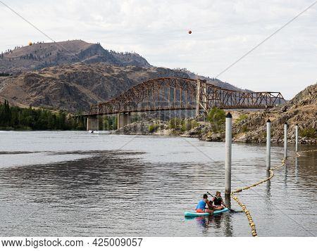 Orondo, Wa - August 16, 2020: Kayakers At Beebe Bridge Park Beach In Summer