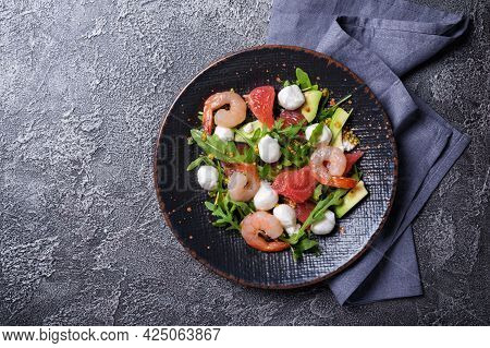 Healthy Salad With Fresh Arugula, Mozzarella Cheese, Tasty Shrimps, Grapefruit And Avocado