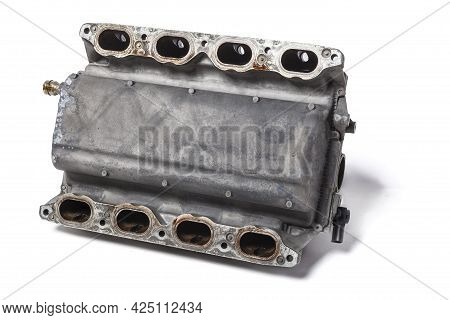 Intake Manifold Metal Housing With A System For Adjusting The Air Flow To The Engine. Repair And Rep