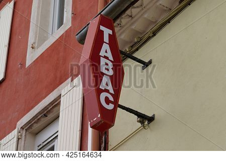 Toulouse , Occitanie France - 06 16 2021 : Tabac French Red Brand Logo And Store Tobacco Text Sign O