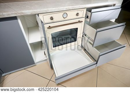 Solution For Placing Kitchen Utensils In Modern Kitchen. Horizontal Sliding Pullout Drawer Shelves S