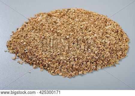 Angle View Herb Shechuangzi Or Cnidii Fructus Or Common Cnidium Fruit