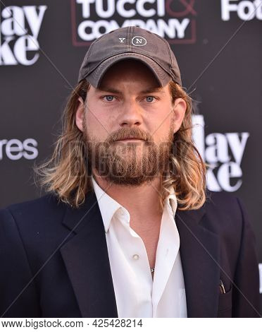 LOS ANGELES - JUN 16: Jake Weary arrives for âThe Birthday Cakeâ Premiere on June 16, 2021 in Los Angeles, CA                