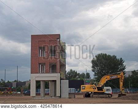 Leeds, West Yorkshire - 17 June 2021: Construction Work On The New Aire Park Mixed Use Development S