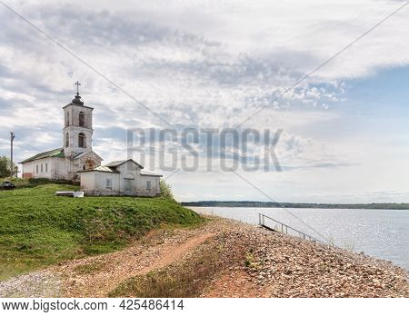 Russian Orthodox Church. Vvedenskaya Church Voskreensky Goritsky Monastery Sheksna River Bank