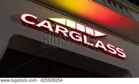 Sète , Ocitanie France  - 06 30 2021 : Carglass Building Sign Text Store And Logo Brand To Car Glass