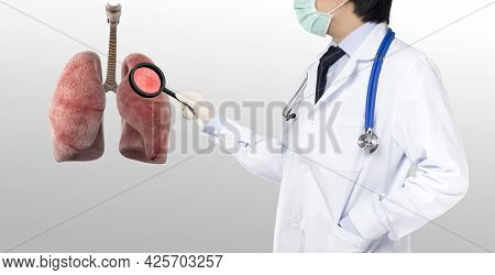 Doctor Examines Lung Cells And Lung Function