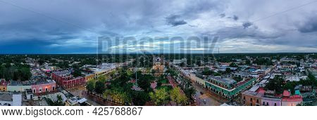 Merida, Mexico - May 24, 2021: Cathedral Of San Gervasio, A Historic Church In Valladolid In The Yuc