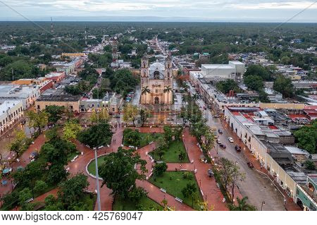 Cathedral Of San Gervasio - Valladolid, Mexico