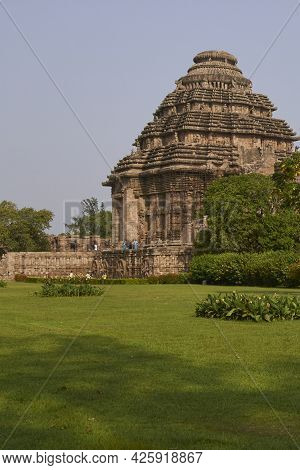 Konark, Orissa, India - May 12, 2008: Local Tourists At The Ancient Surya Hindu Temple At Konark Ori